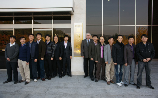 Master TRIZ Nikolay Shpakovsky with trainees at POSCO TRIZ university